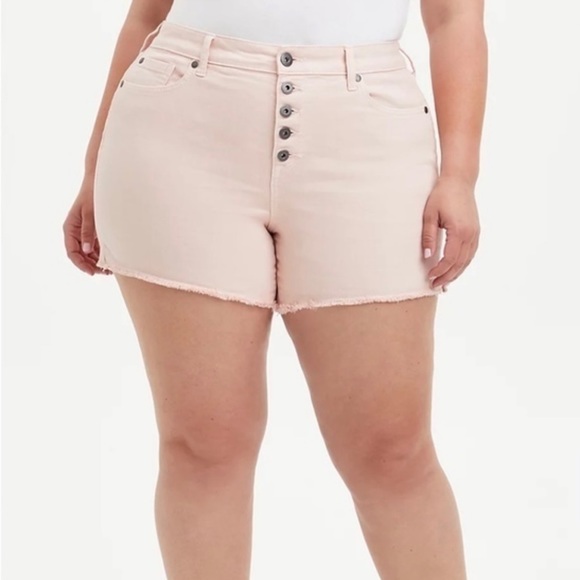 NWT Torrid High Rise Midi Short Button Fly Vintage Stretch Pearl Pink Size 14 - Picture 2 of 6